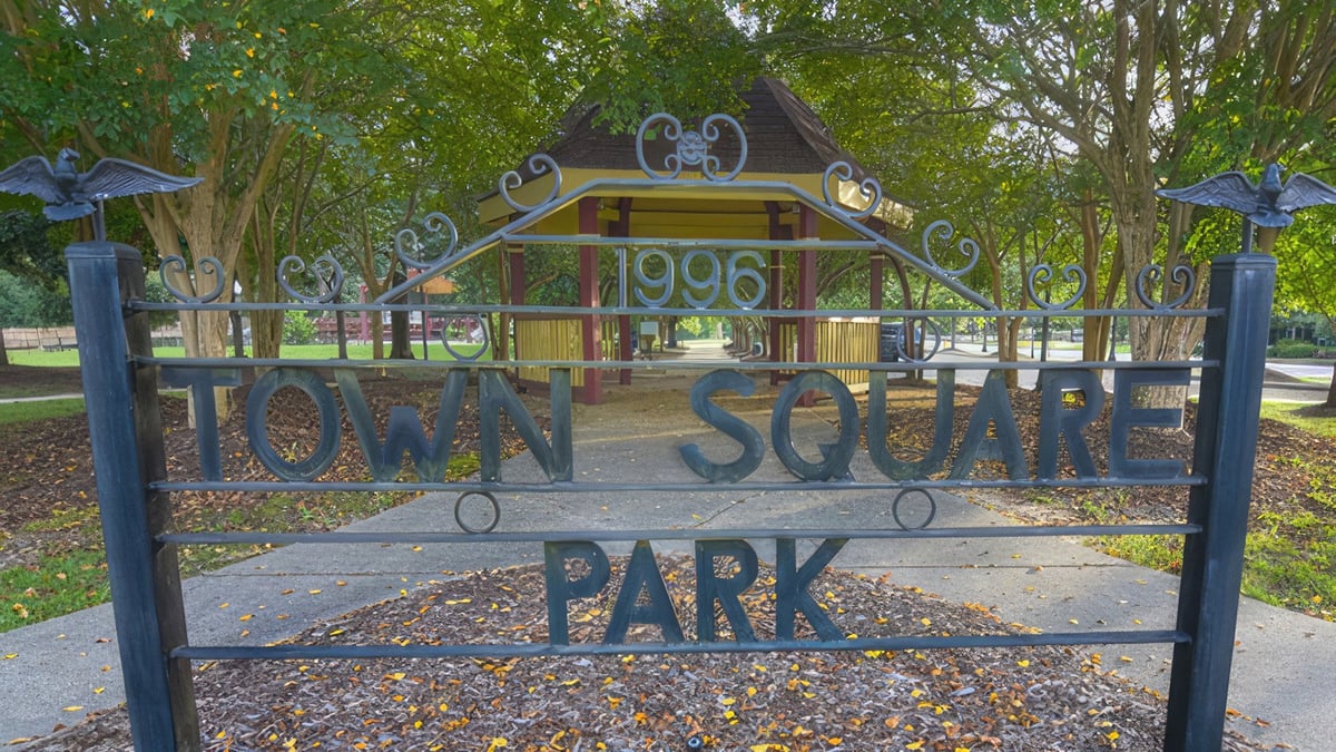 Hattiesburg Town Square - Gallery Photo 5