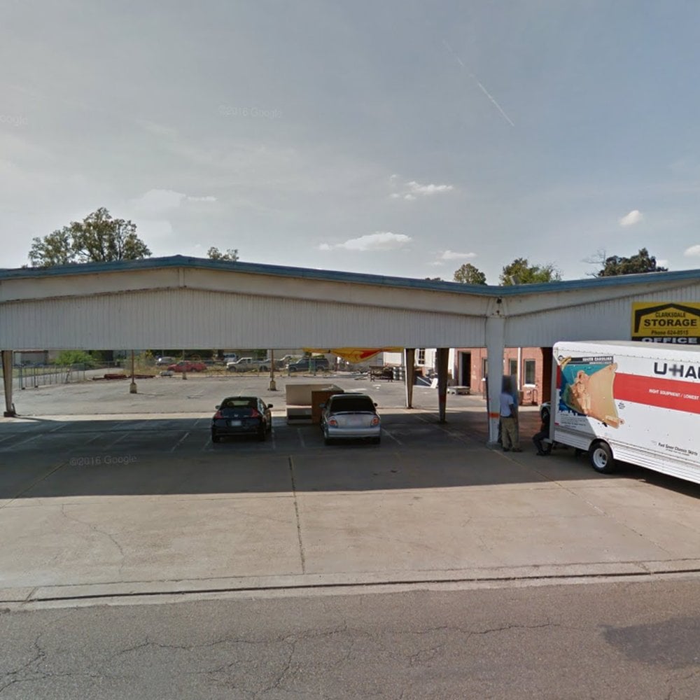 Clarksdale Shopping Center - Gallery Photo 4