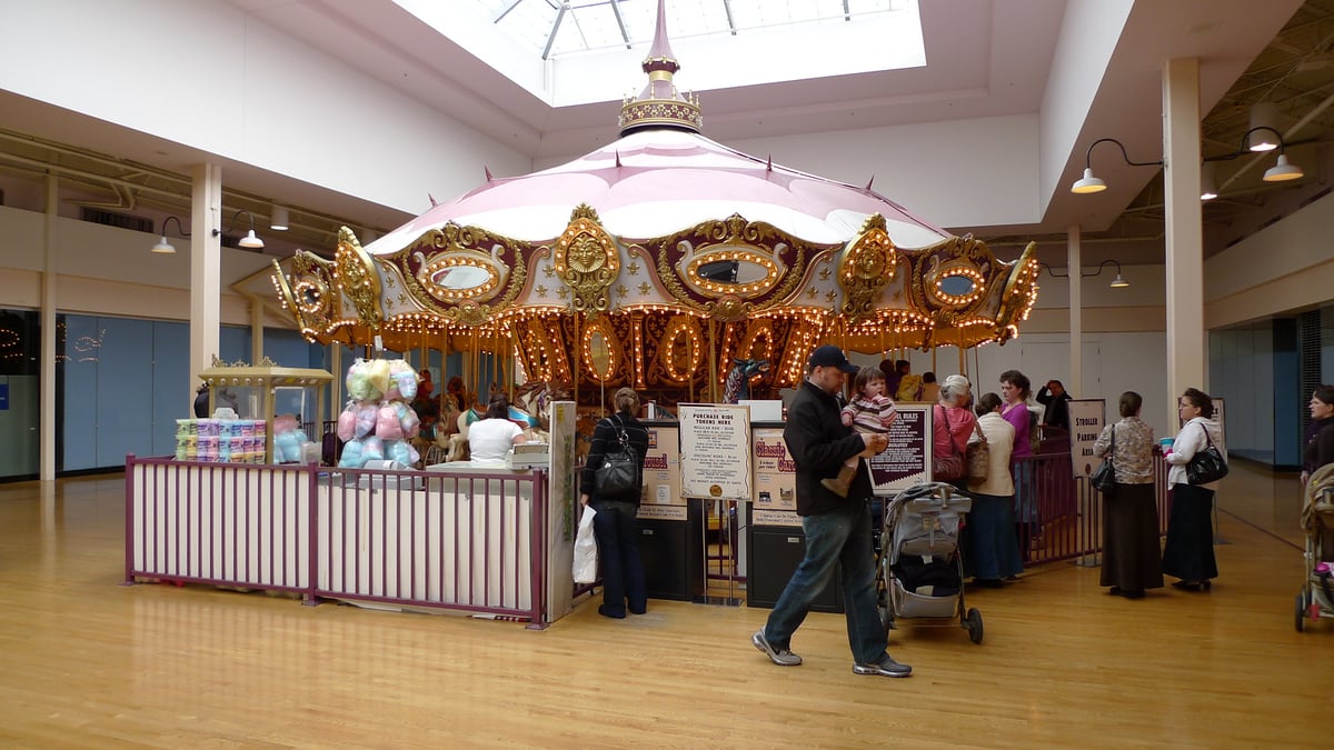 Auburn Mall - Gallery Photo 20