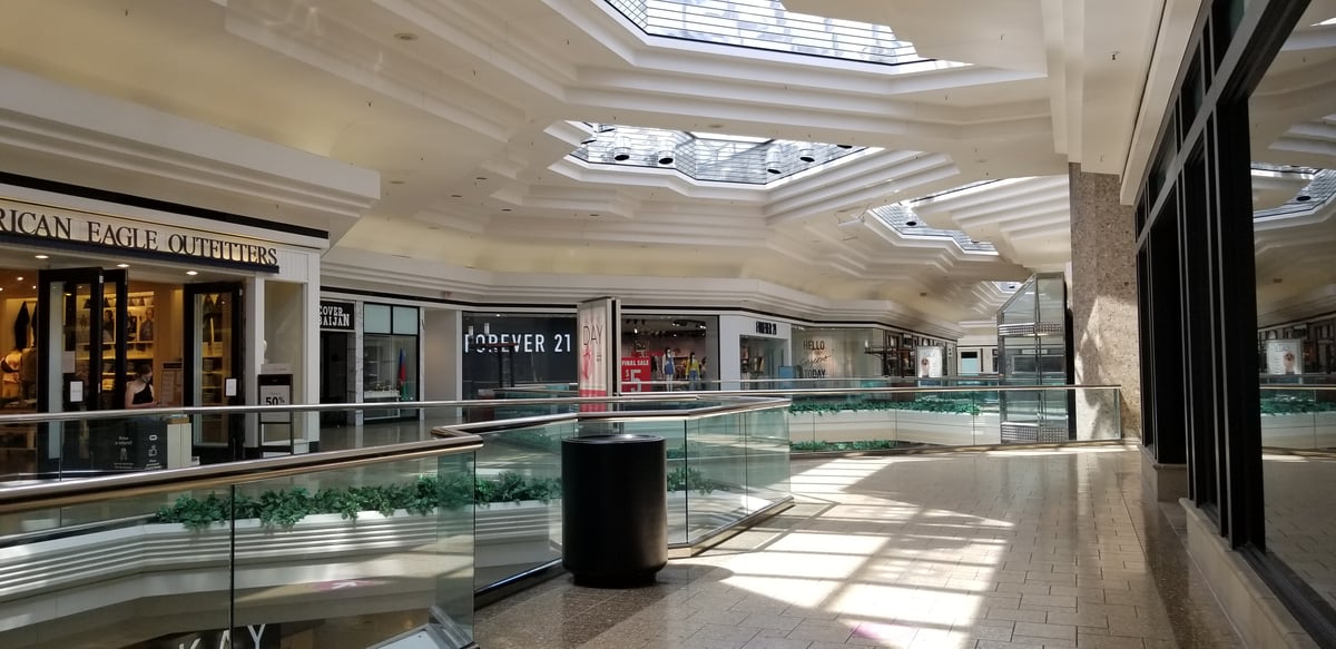 Turtle Creek Crossing - Gallery Photo 8