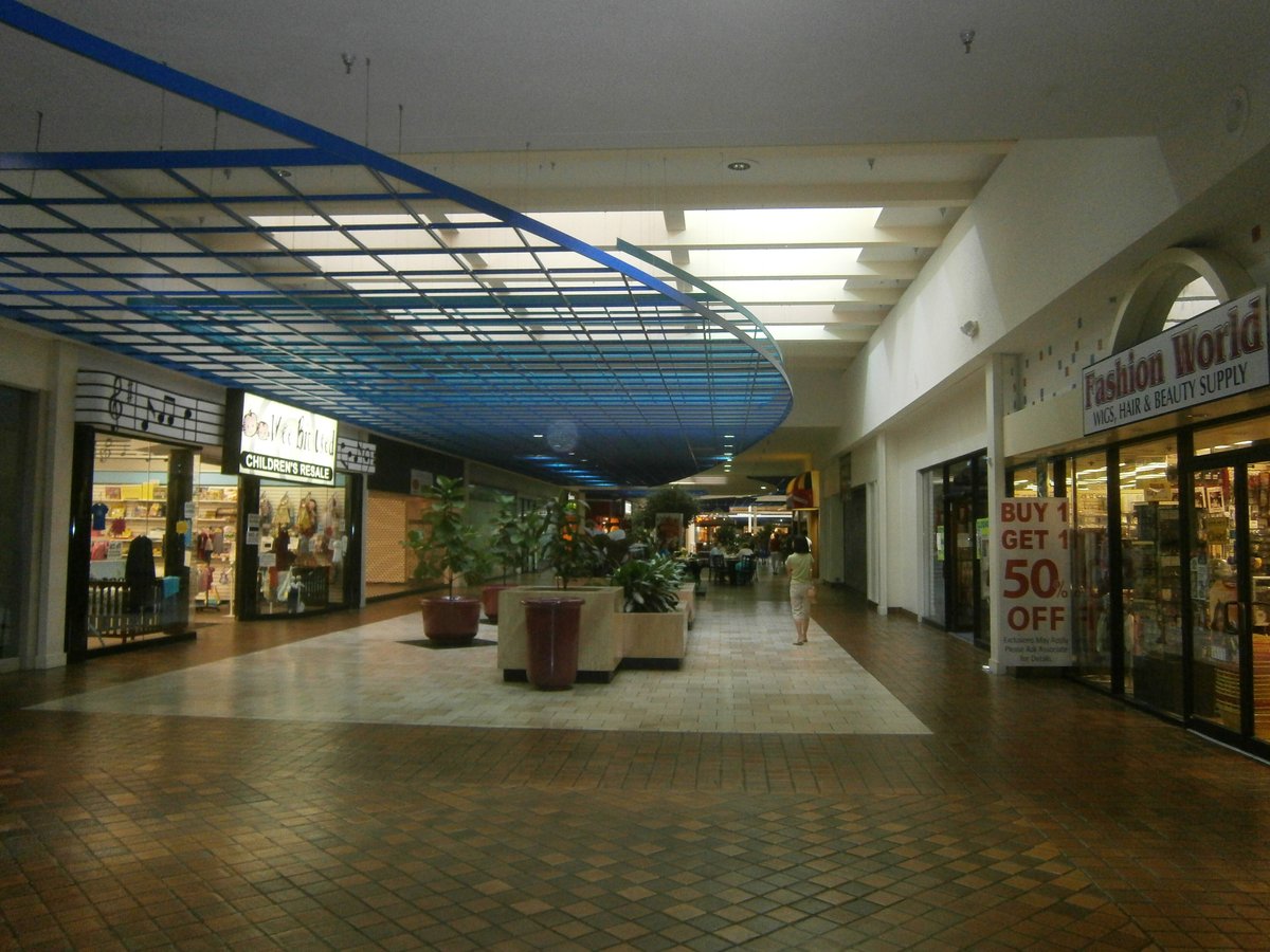 Singing River Mall - Gallery Photo 8