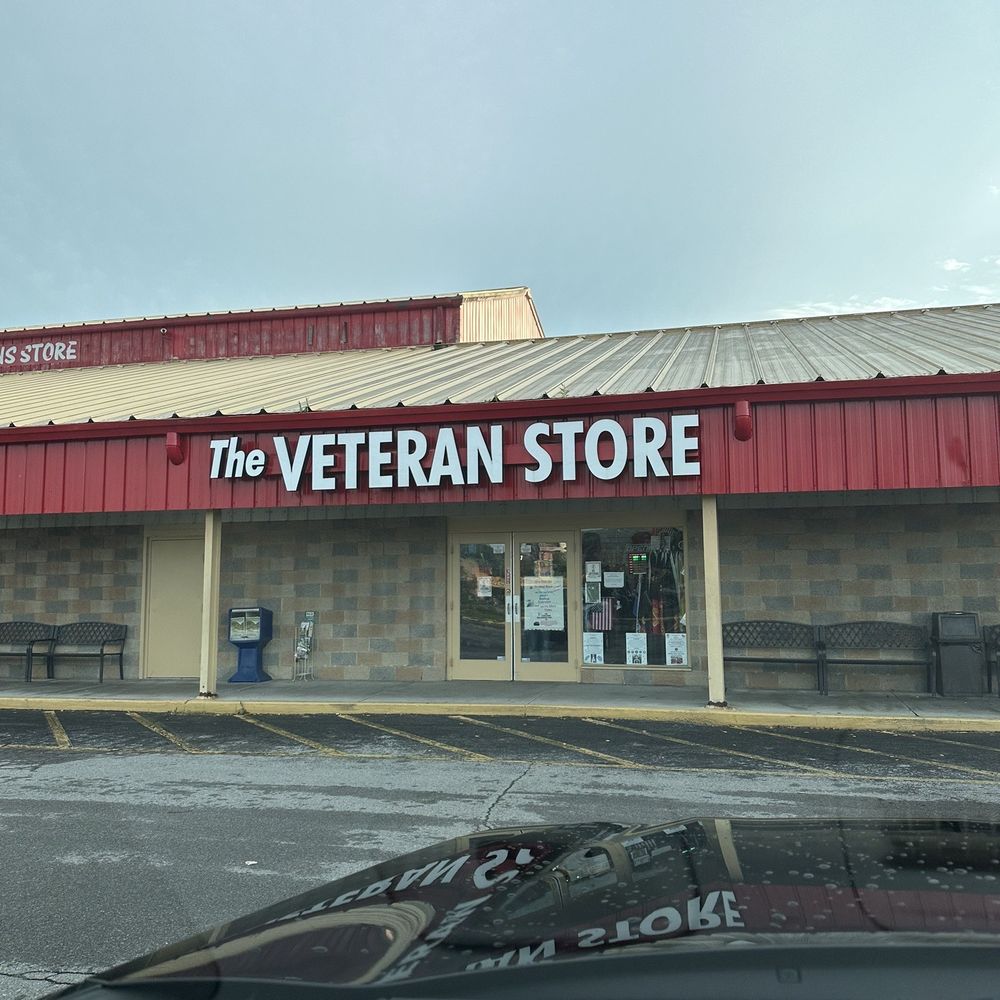 The Shoppes At Franklin Square - Gallery Photo 1