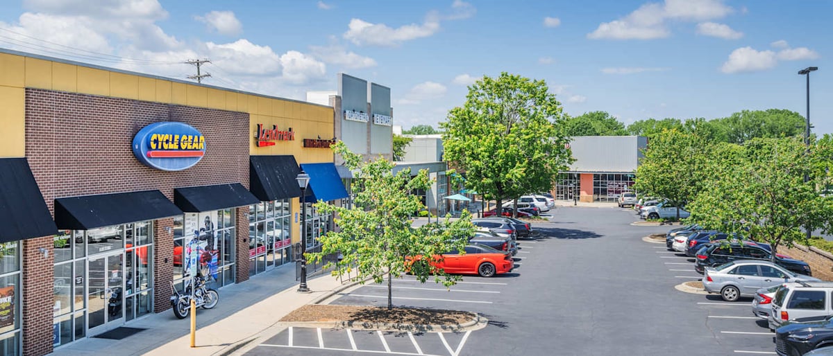 The Shoppes At Franklin Square - Gallery Photo 1