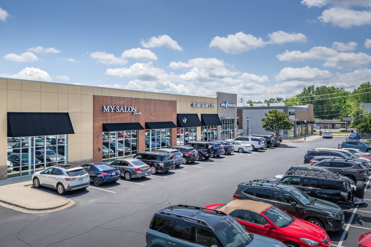 The Shoppes At Franklin Square - Gallery Photo 2