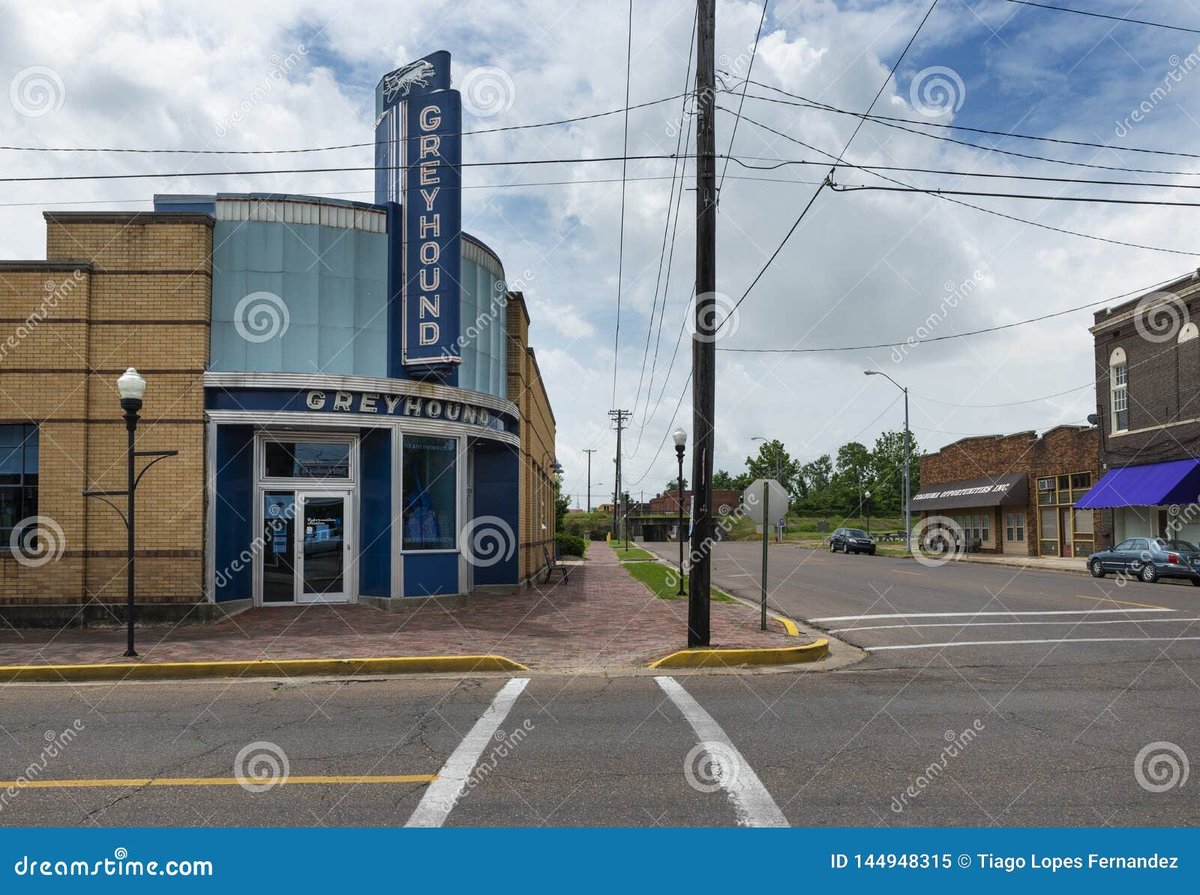 Clarksdale Plaza - Gallery Photo 2