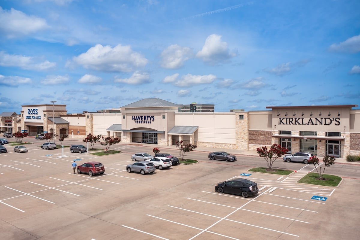 Stony Hill Plaza - Gallery Photo 2