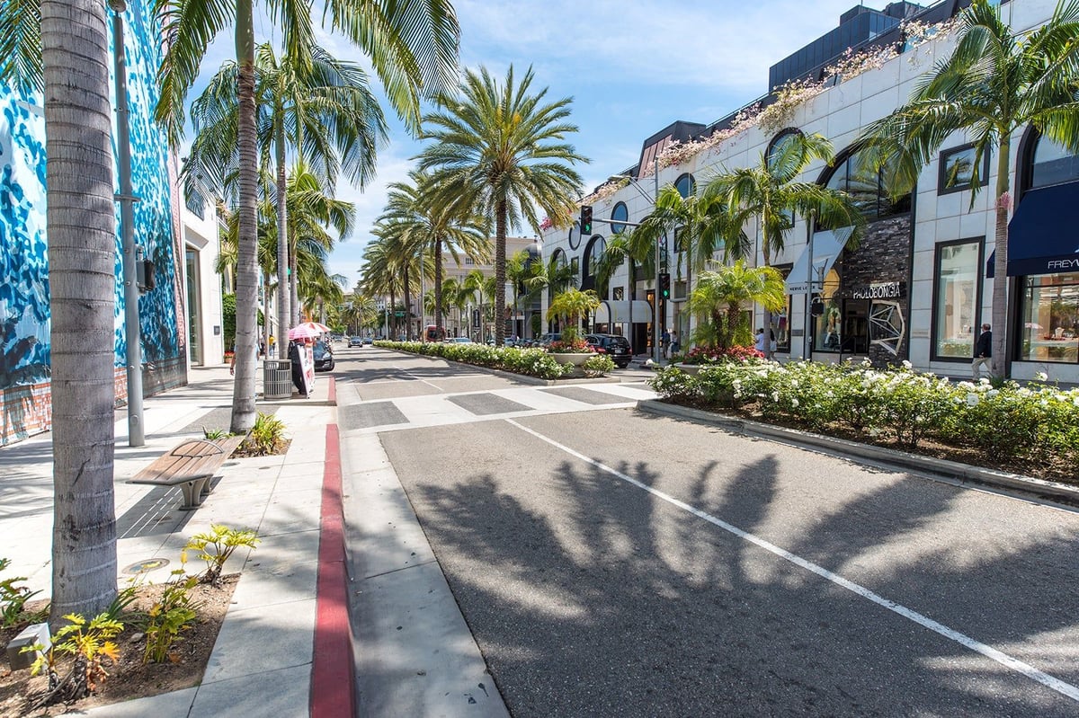 Beverly Center - Gallery Photo 18