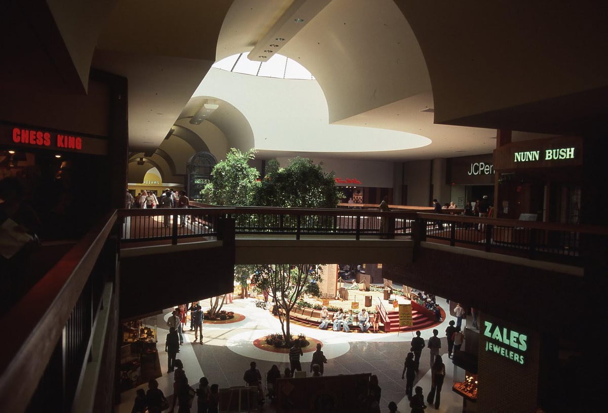 Glendale Galleria - Gallery Photo 23