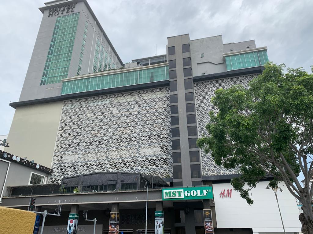 Hatten Square - Gallery Photo 4