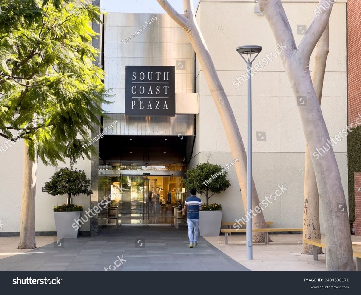 West Coast Plaza - Gallery Photo 5