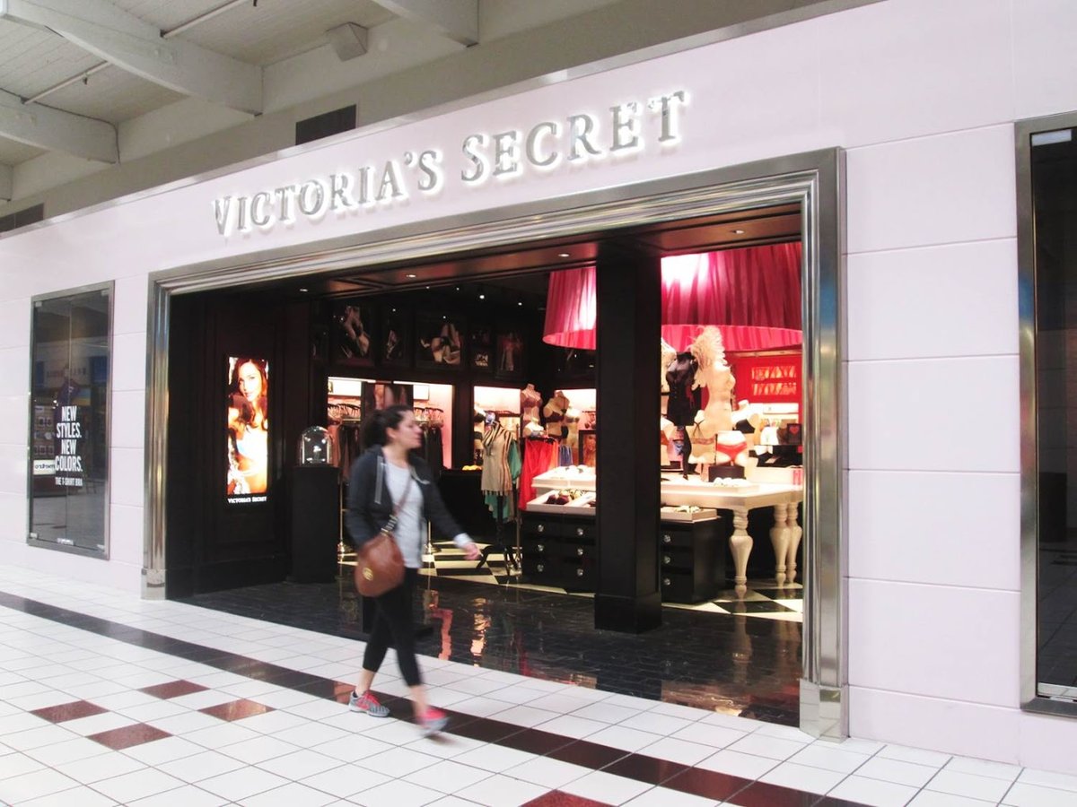 Auburn Mall - Gallery Photo 6
