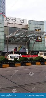 Oberoi Mall - Thumbnail 9