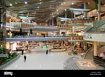 Kingdom Centre Mall - Thumbnail 8