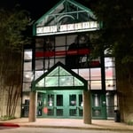 Oak Court Mall - Thumbnail 4