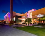 Plaza De To's - Thumbnail 1