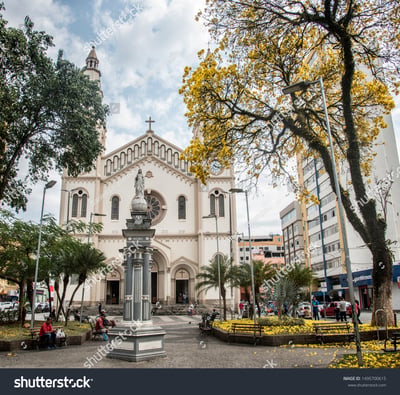 Pouso Alegre, MG shopping district