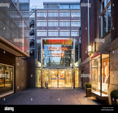 Schlosshöfe retail destination