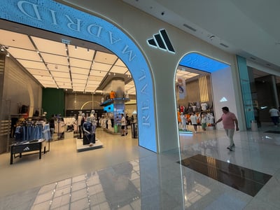 Retail Shop 22 storefront photo