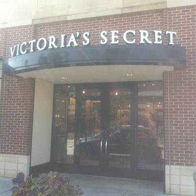 Victoria’s Secret storefront photo