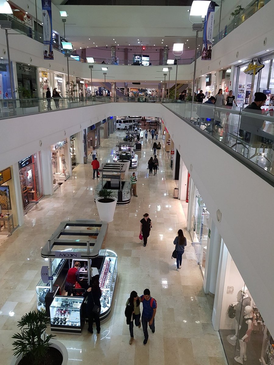 Galerías Guadalajara - Gallery Photo 1