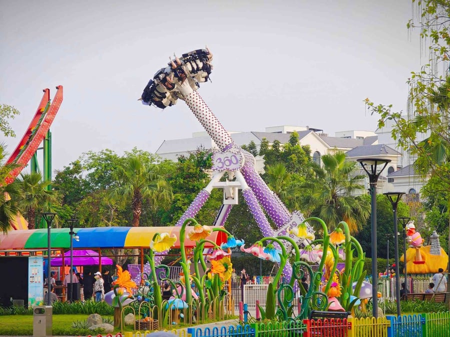 Vincom Mega Mall Grand Park - Gallery Photo 4 Vincom Mega Mall Grand Park - Gallery Photo 4