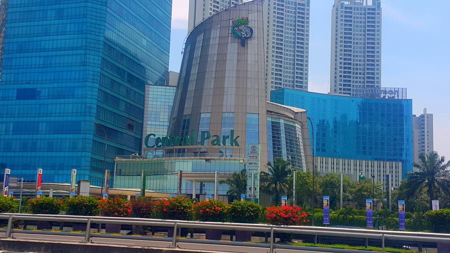 Central Park Mall - Gallery Photo 1