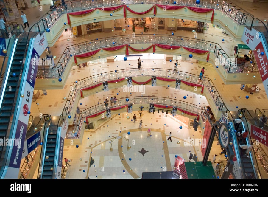 Gurney Plaza - Gallery Photo 1