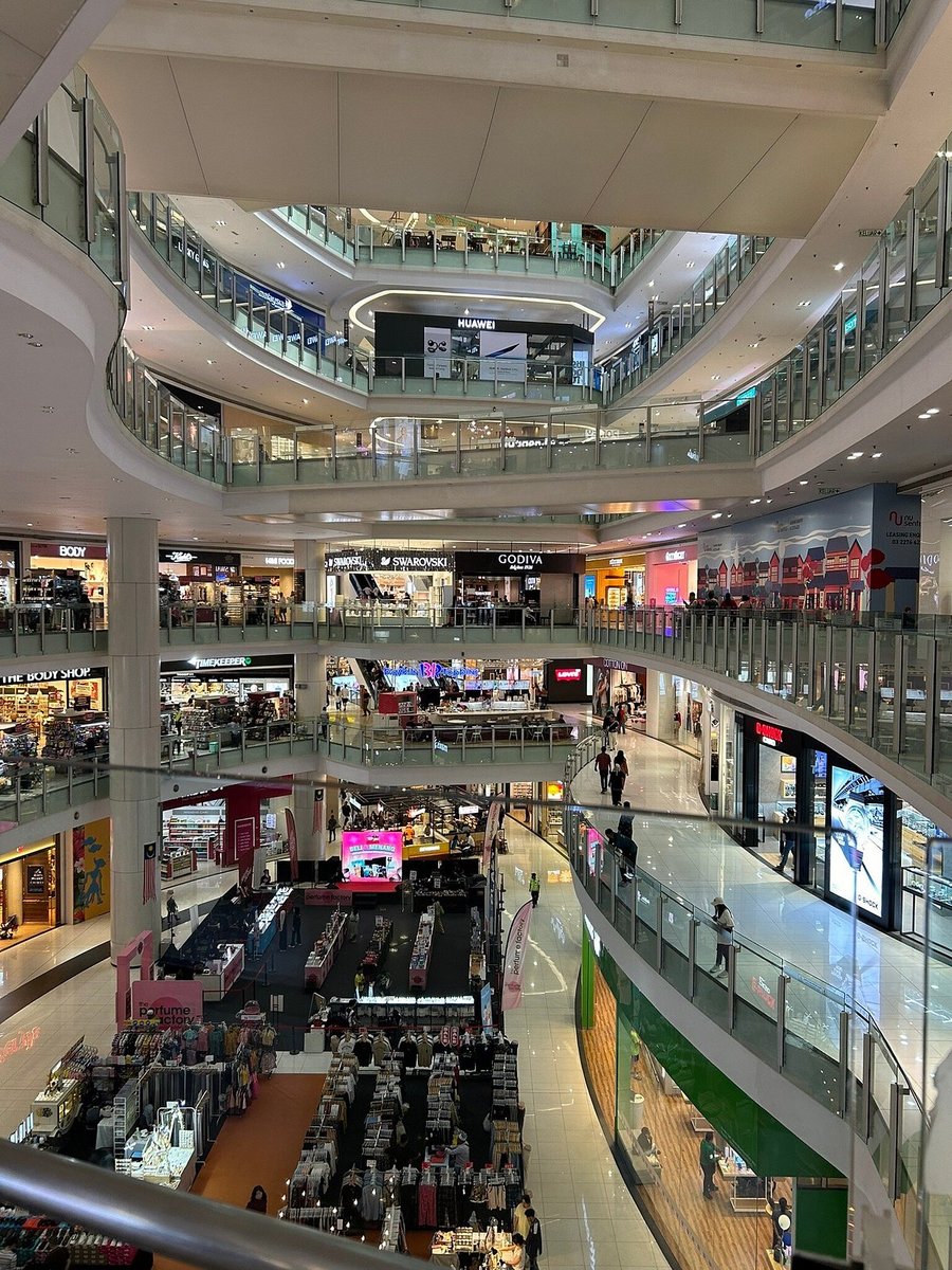 Nu Sentral - Gallery Photo 3