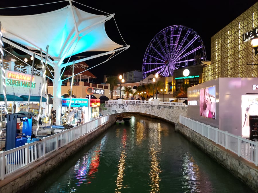 La Isla Shopping Village - Gallery Photo 3