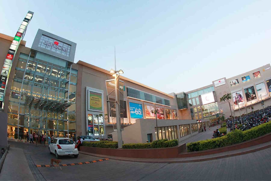 Alpha One Mall - Gallery Photo 3