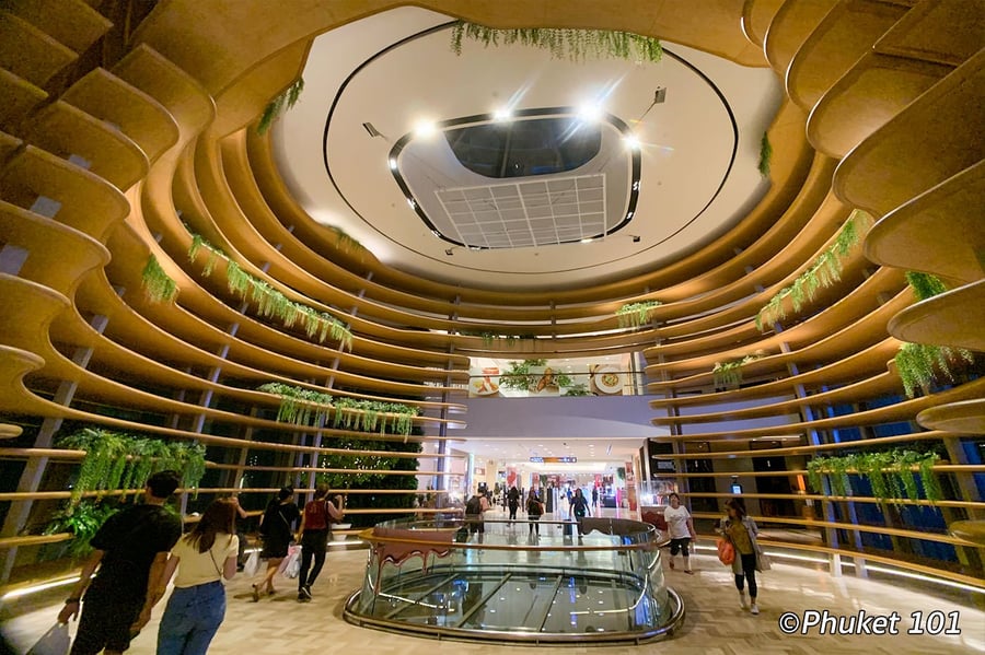 Gaysorn Amarin - Gallery Photo 4