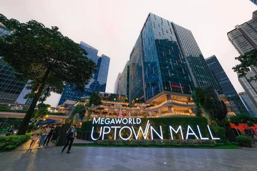 Uptown Mall - Gallery Photo 6 Uptown Mall - Gallery Photo 6