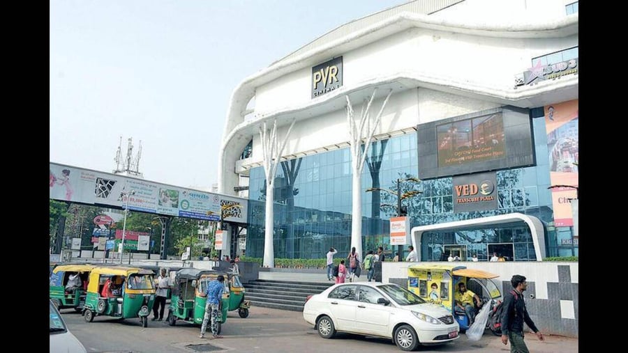 Ved Transcube Plaza - Gallery Photo 8