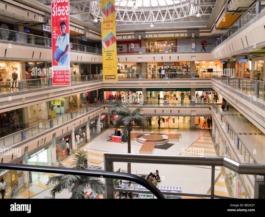 Iscon Mall - Gallery Photo 3