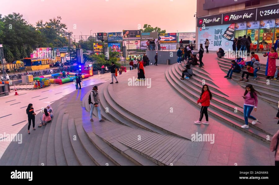 Alpona Plaza - Gallery Photo 8