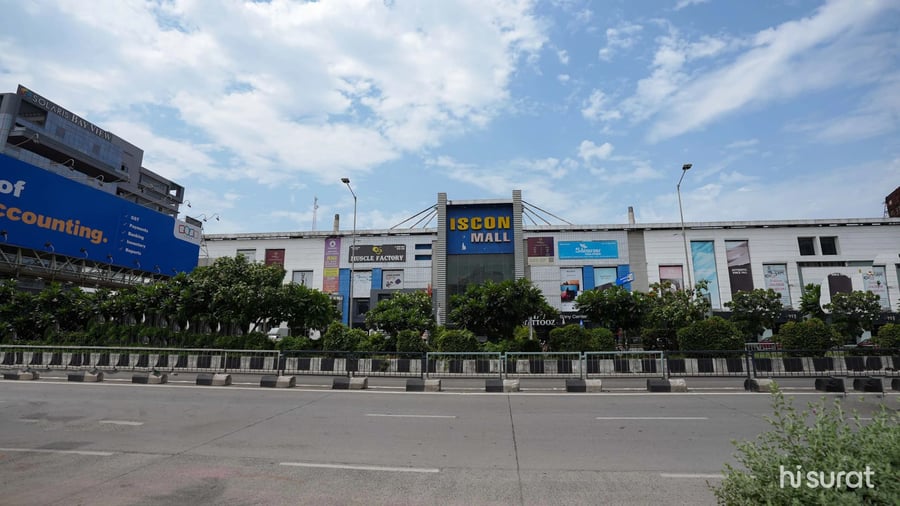 Iscon Mall - Gallery Photo 8