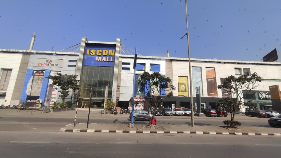 Iscon Mall - Gallery Photo 10