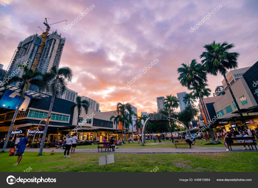 Bonifacio High Street - Gallery Photo 4 Bonifacio High Street - Gallery Photo 4