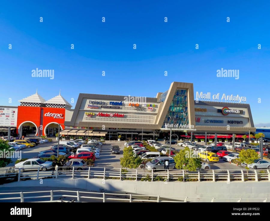 Deep Blue Mall - Gallery Photo 1 Deep Blue Mall - Gallery Photo 1