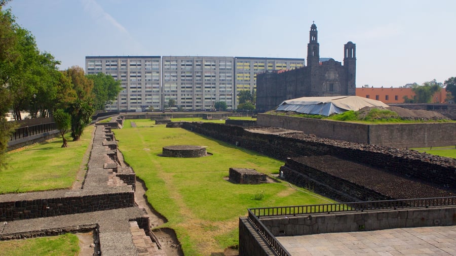 Plaza Tlatelolco - Gallery Photo 4