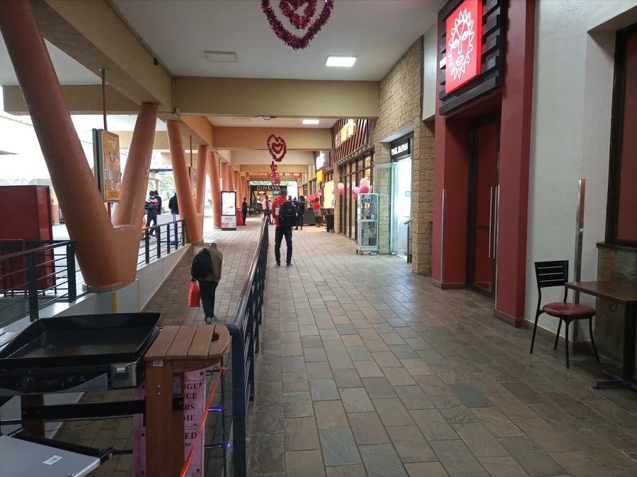 Prestige Plaza - Gallery Photo 4
