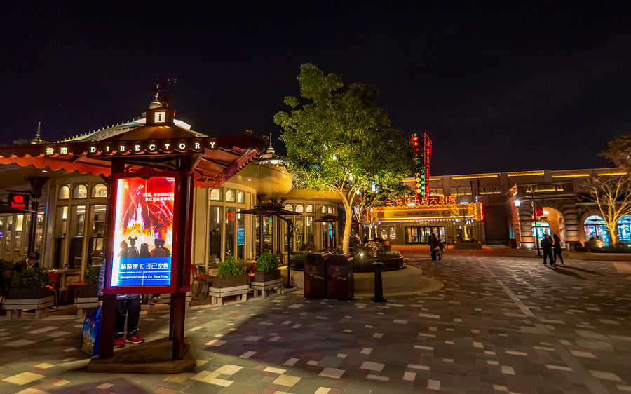 Shanghai Disney Town - Gallery Photo 4 Shanghai Disney Town - Gallery Photo 4