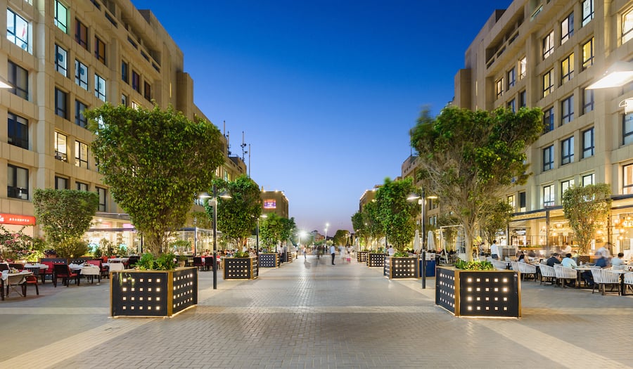 Beverly Hills Plaza - Gallery Photo 3