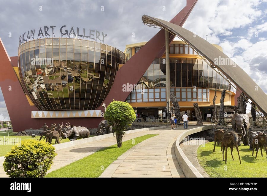 Central Park Shopping Centre - Gallery Photo 6