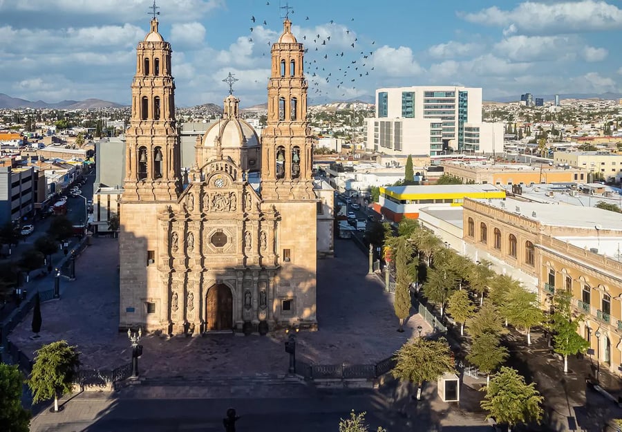 Plaza Town Square - Gallery Photo 5