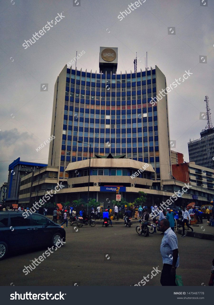 Victoria Mall Plaza - Gallery Photo 1