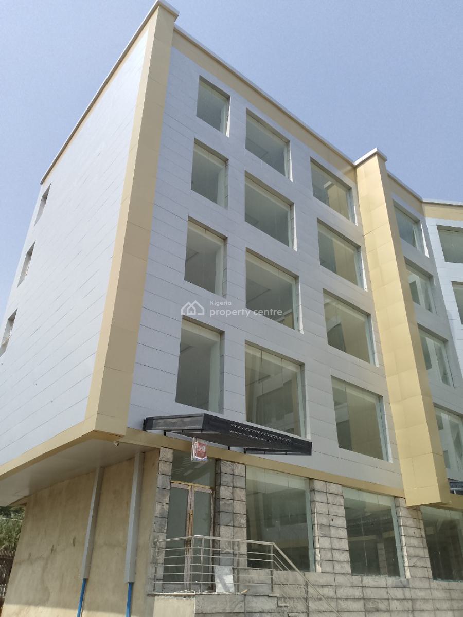 Emab Plaza - Gallery Photo 5