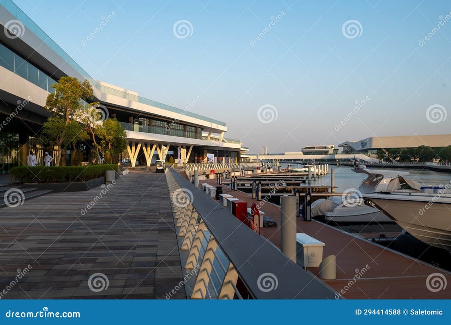 Al Maqta Mall - Gallery Photo 9