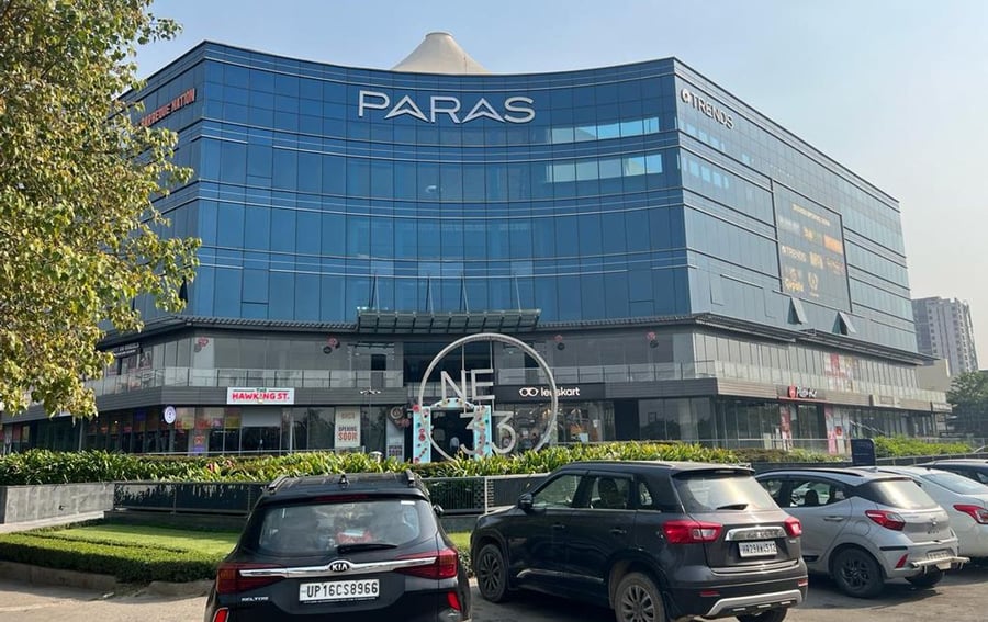 Paras Downtown - Gallery Photo 1 Paras Downtown - Gallery Photo 1