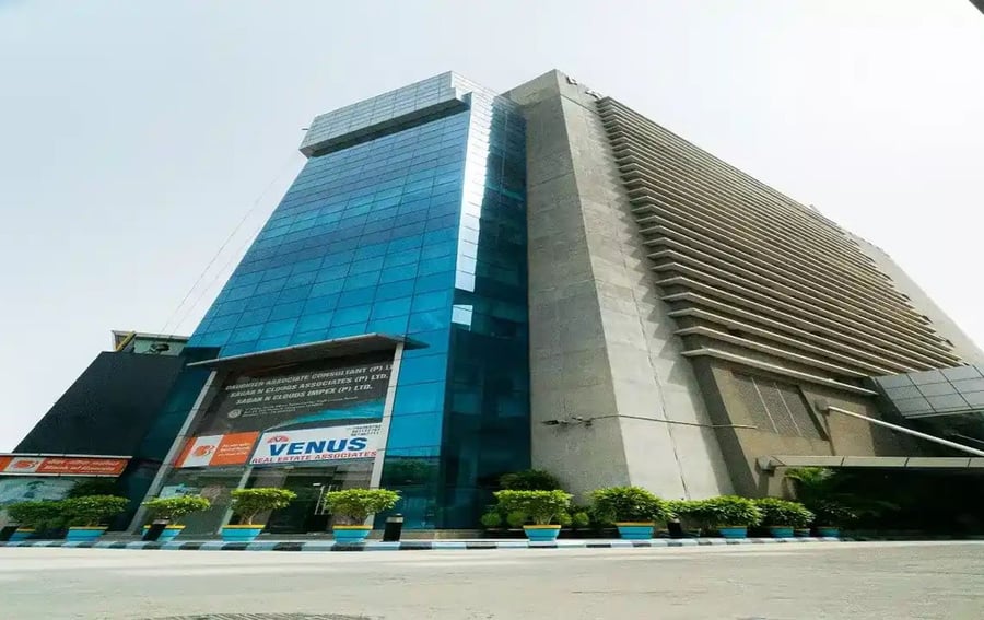 Paras Downtown - Gallery Photo 3